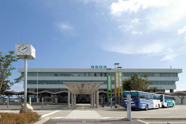 能登空港ターミナルビル